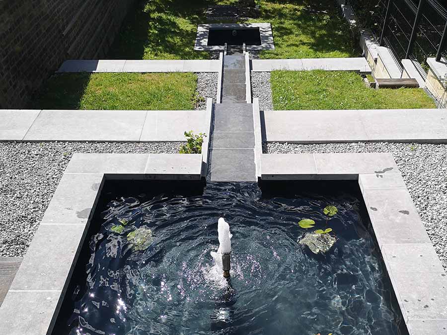 Etang moderne – Dénivelé d’eau en pierre bleue Belge